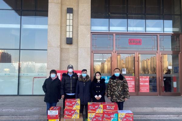 凝心聚力 抗擊疫情！內(nèi)蒙古才路人力資源服務(wù)有限公司向中共玉泉區(qū)委組織部捐贈愛心物資